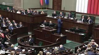 Kaczyński, Kukiz i Kaleta wtargnęli na mównicę! Awantura w Sejmie