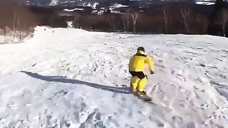 Efektowny trick na snowboardzie