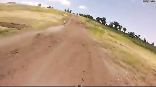 Motocross kontra krowa