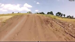 Motocross kontra krowa