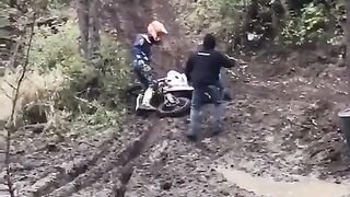 Motocrossy są naprawdę niebezpieczne