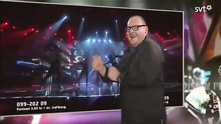 Szwedzki tłumacz z języka migowego kradnie show