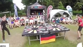 Niesamowity pojedynek FOOTPONG głowami