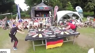 Niesamowity pojedynek FOOTPONG głowami